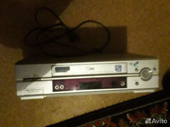 Видеомагнитофон lg