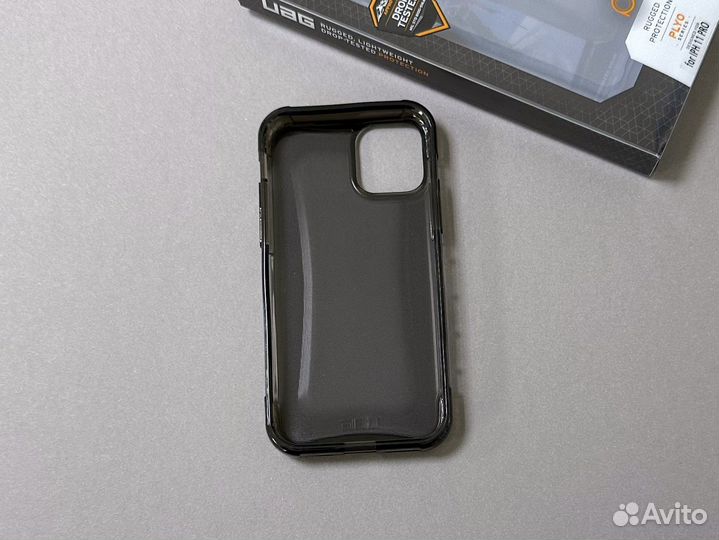 Чехол на iPhone 11 Pro UAG