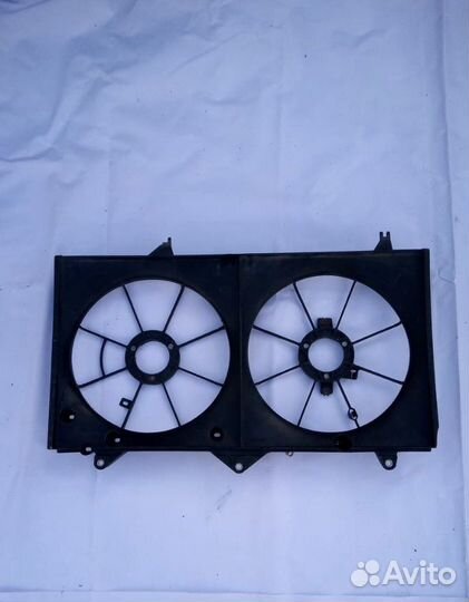 Toyota Camry XV30 диффузор радиатора