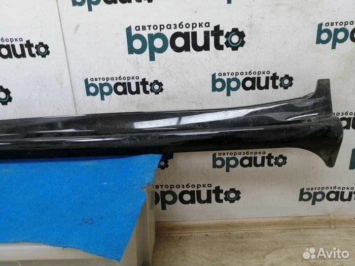 Накладка на подножку левая 51774-60160