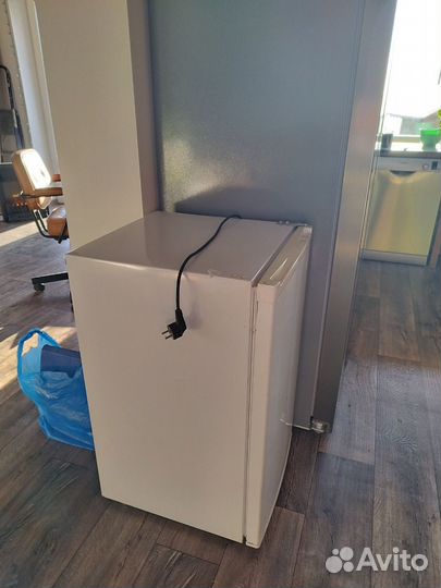 Холодильник продается