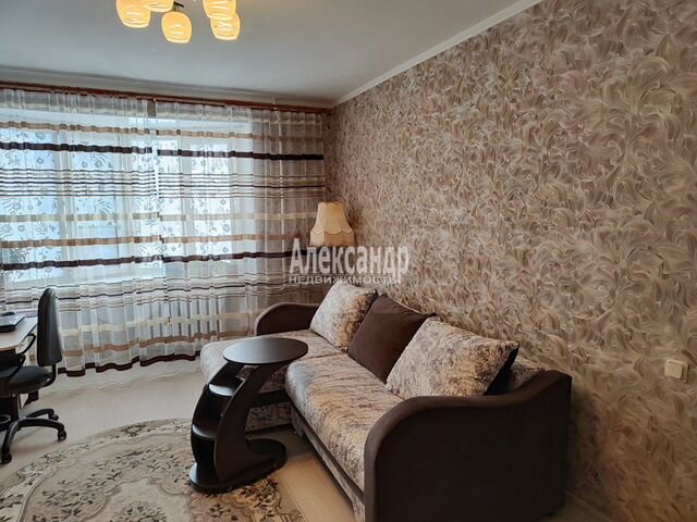 2-к. квартира, 42 м², 4/5 эт.