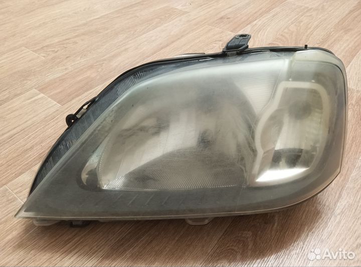 Фары передние Renault Logan 1