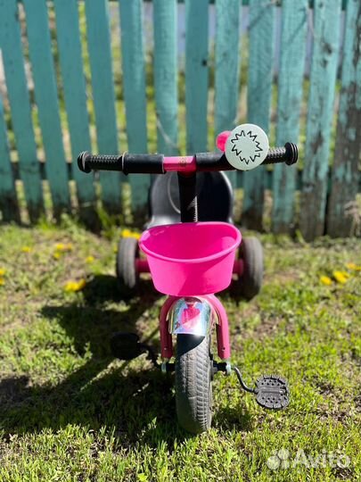 Трехколесный велосипед