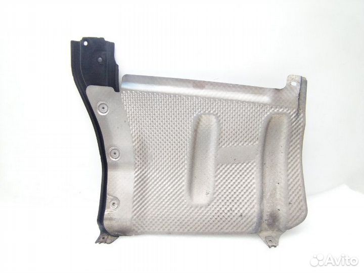 Тепловой экран задний правый Mercedes-Benz