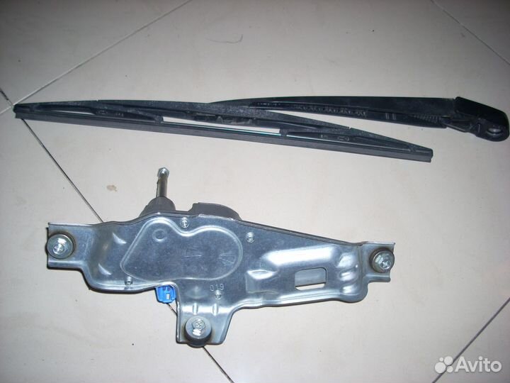 Механизм заднего дворника Субару Импреза 2010 года