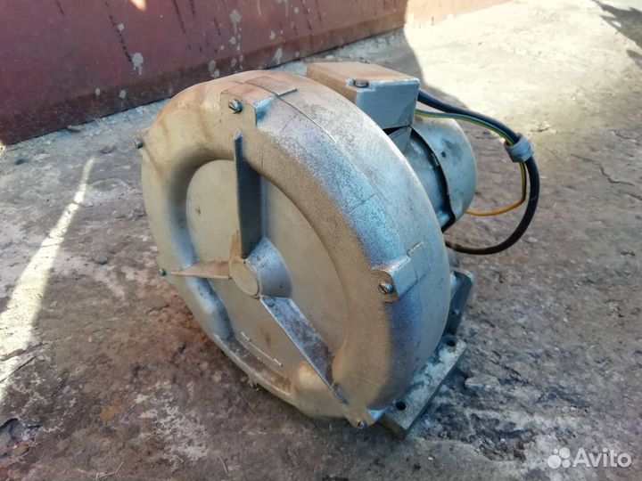 Вакуумный насос