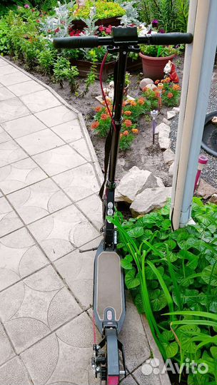 Самокат Black Aqua