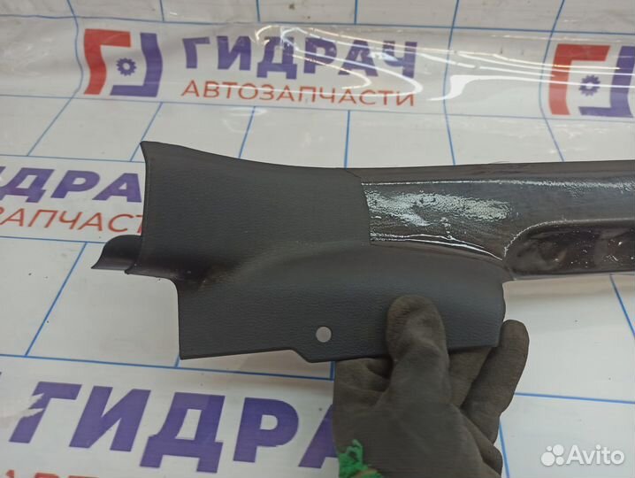 Накладка порога левая внутренняя Volkswagen Polo