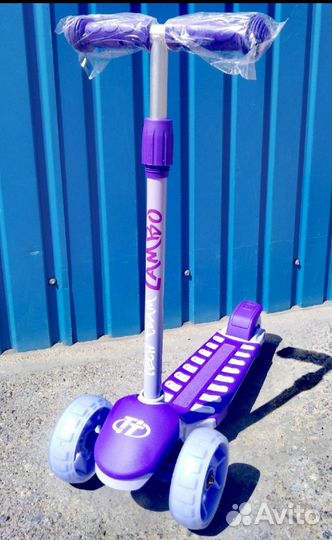 Трёхколёсный детский самокат Tech Team Lambo