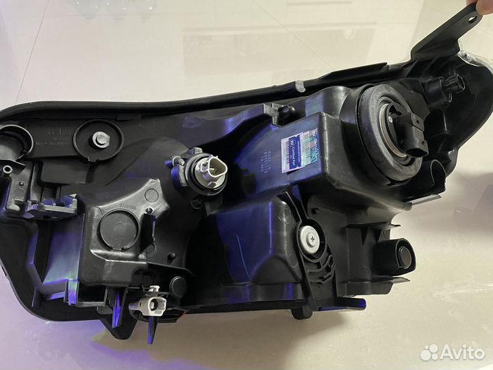 Новые передние фары от Тойота рав 4, 2015-2019гг