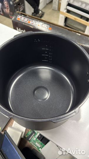 Мультиварка-скороварка Redmond RMC p470