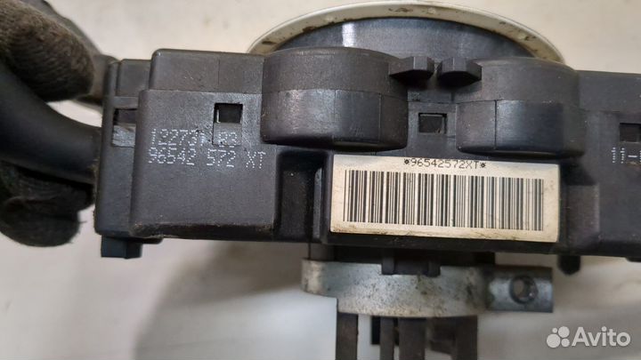 Переключатель поворотов и дворников Peugeot Partner