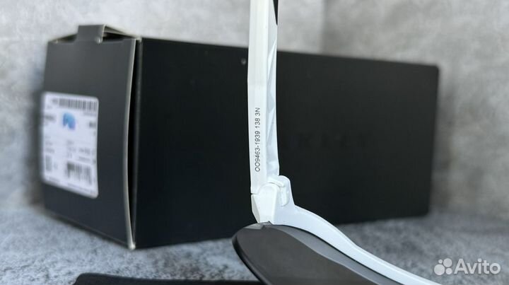 Оригинальные Oakley Sutro Lite White Sapphire