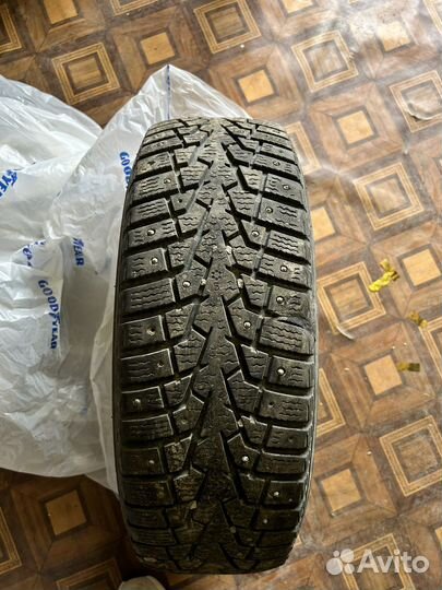 Maxxis ArcticTrekker NP3 185/60 R15