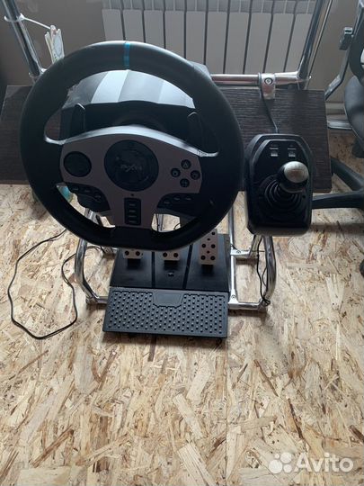 Игровой руль с педалями и коробкой передач