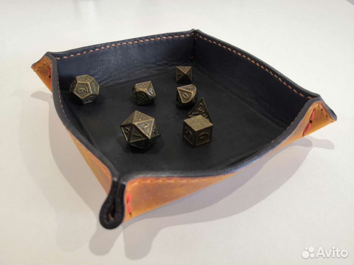 Дайстрей для кубиков из натуральной кожи