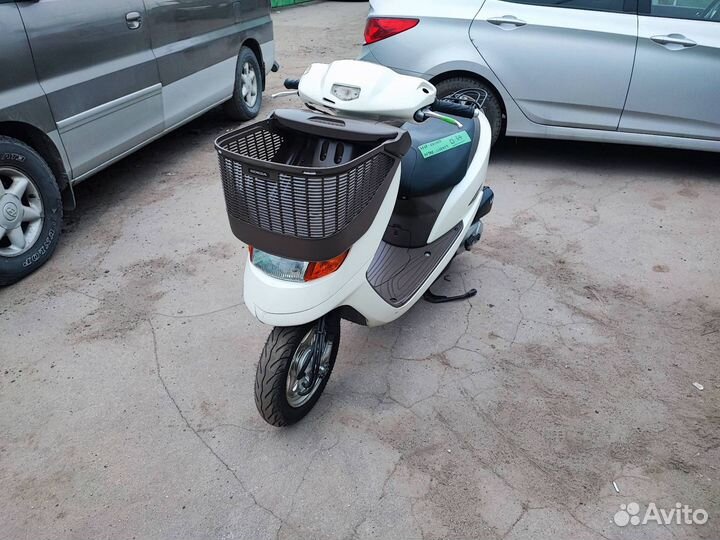 Инжекторный скутер Honda DIO AF68, 49 кубов
