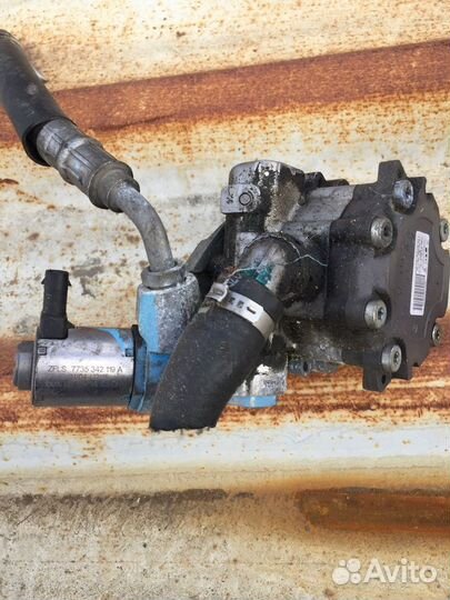 Насос гур Audi A8 4H