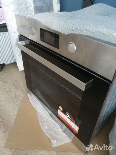 Электрический духовой шкаф Hotpoint-Ariston