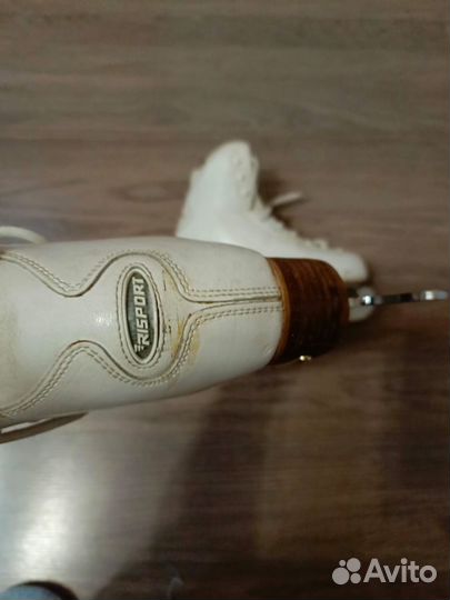 Коньки фигурные