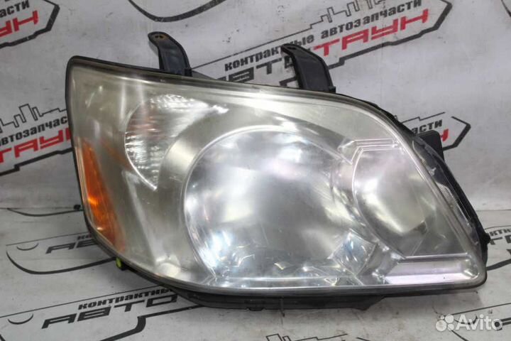 Фара toyota noah AZR60G AZR65G 28180 R D1394