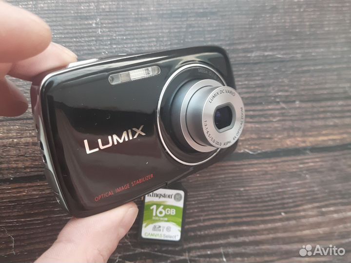 Компактный цифровой Фотоаппарат Panasonic lumix s3