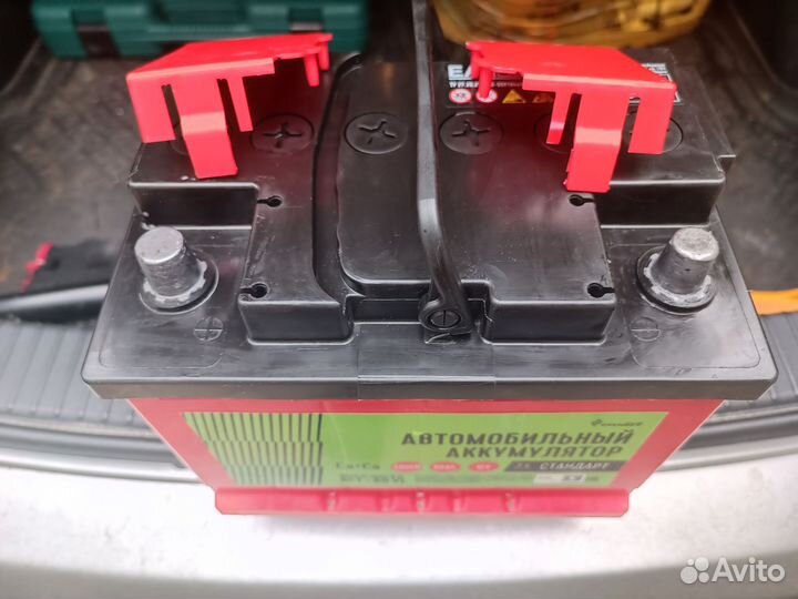 Автомобильный аккумулятор 6ст-60 новый