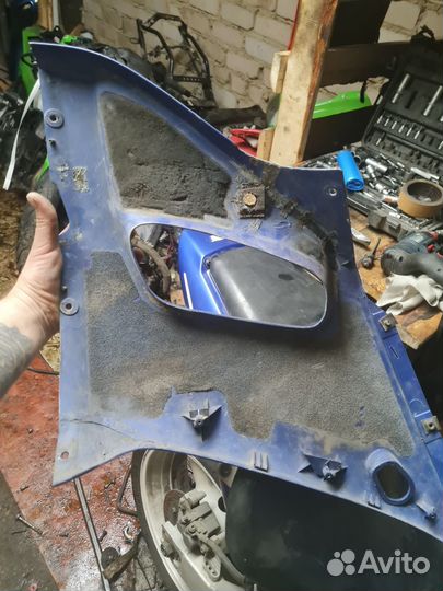 Yamaha yzf r6 пластик боковой левый