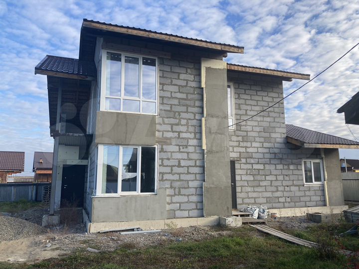 Дом 180 м² на участке 12 сот.