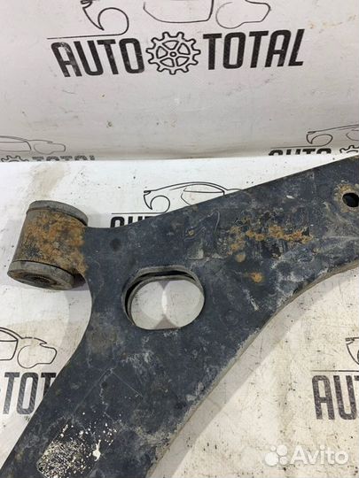 Рычаг передний правый Kia Sportage SL G4KD 2011