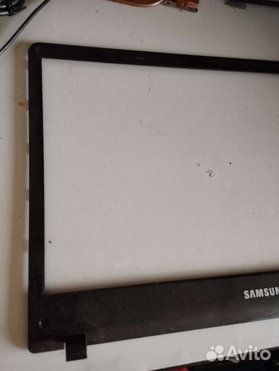 Рамка матрицы np300e4a