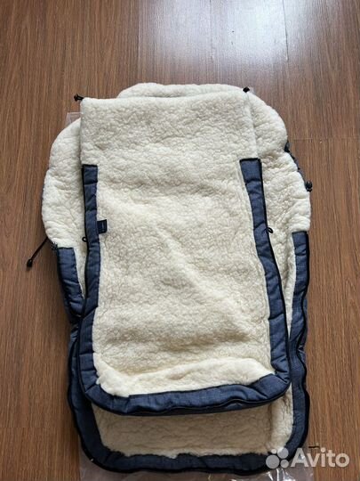 Зимний меховой конверт в коляску