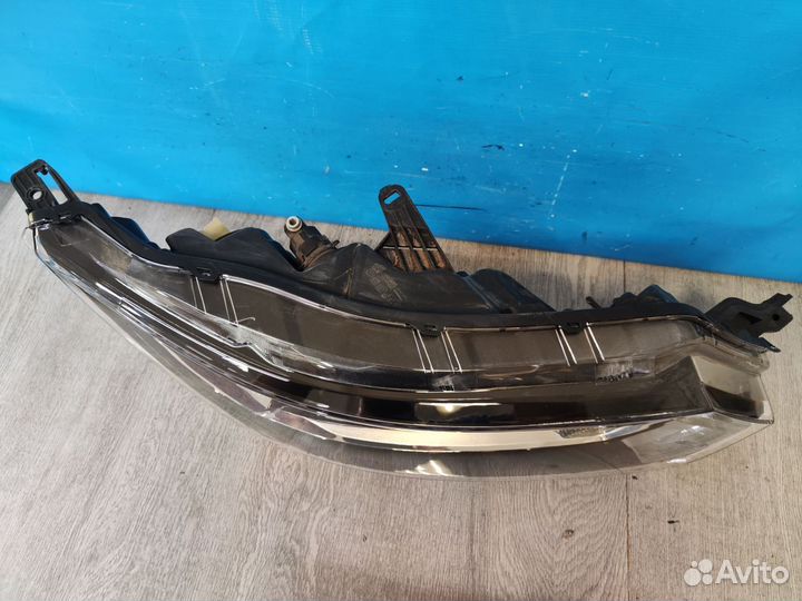 Фара правая Nissan Qashqai 2017-нв
