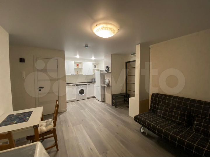 2-к. квартира, 40 м², 1/22 эт.