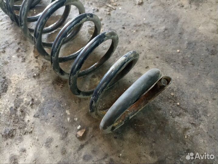 Пружина подвески передняя Mercedes-Benz G 500 463