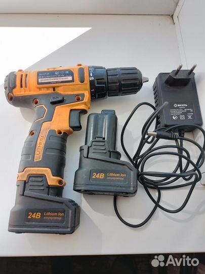 Аккумуляторная дрель шуруповерт