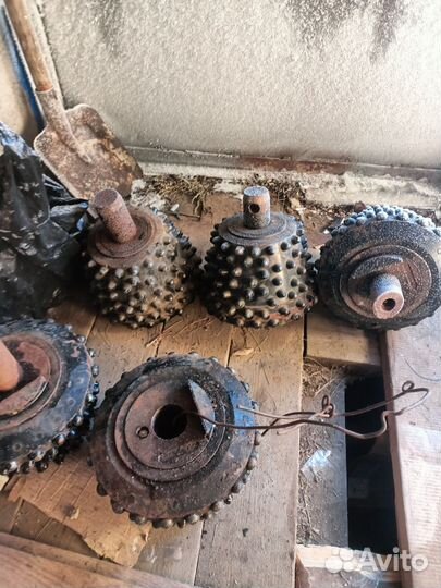 Шарошки буровые