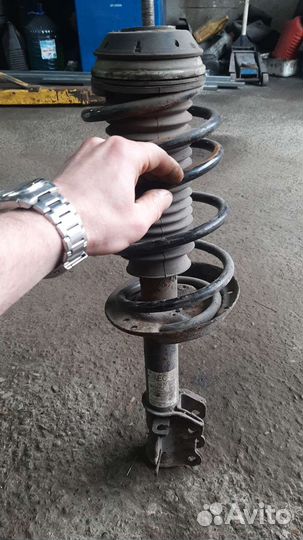 Омортизатор передний opel
