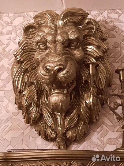 Фигура настенная