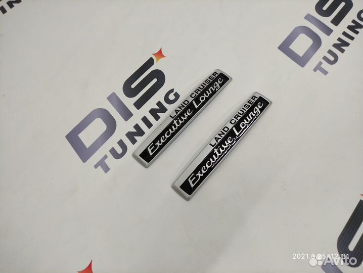 Шильдик Executive Lounge Land Cruiser 200 2016+