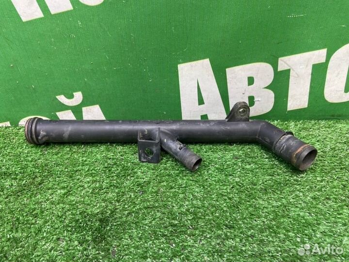 Трубка помпы Renault Symbol K4J712 2010