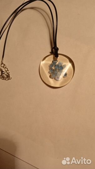 Кулон голубой