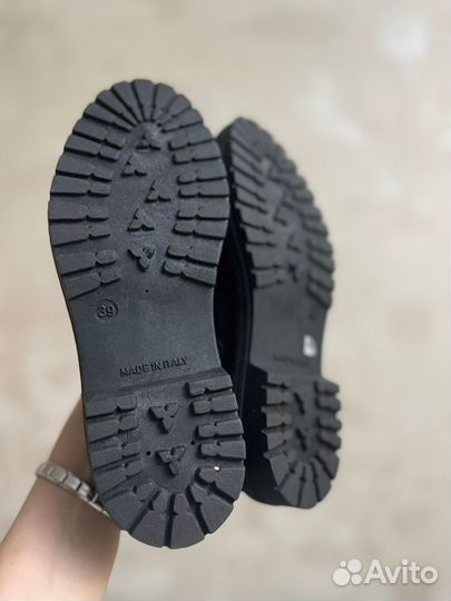 Ботинки замшевые Италия