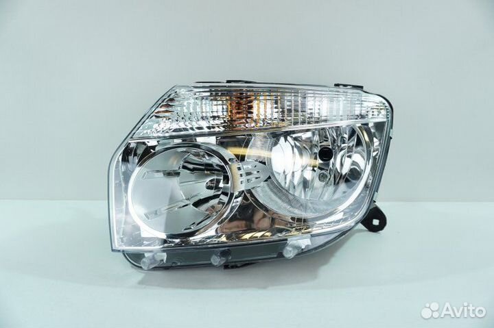 Фара левая Renault Duster 1 2010