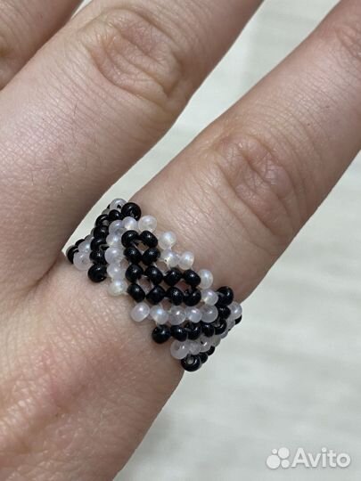 Кольцо из бисера сердце