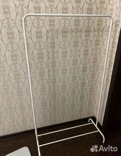 Вешалка напольная для одежды