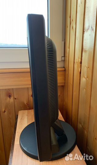 Монитор в рабочем состоянии