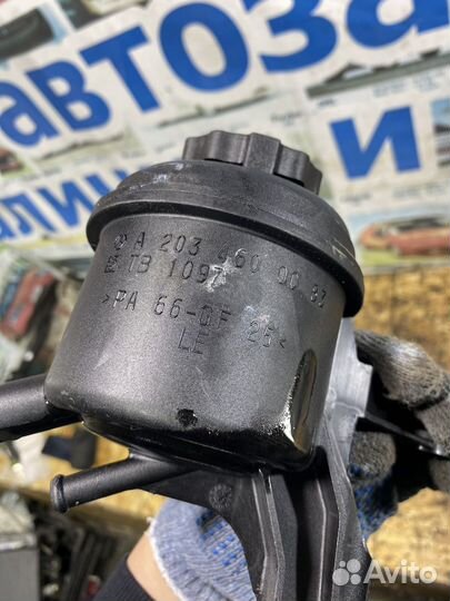 Бачок гур Мерседес W203