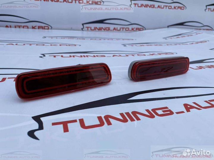 Катафоты в задний бампер Toyota LC 100 C1783